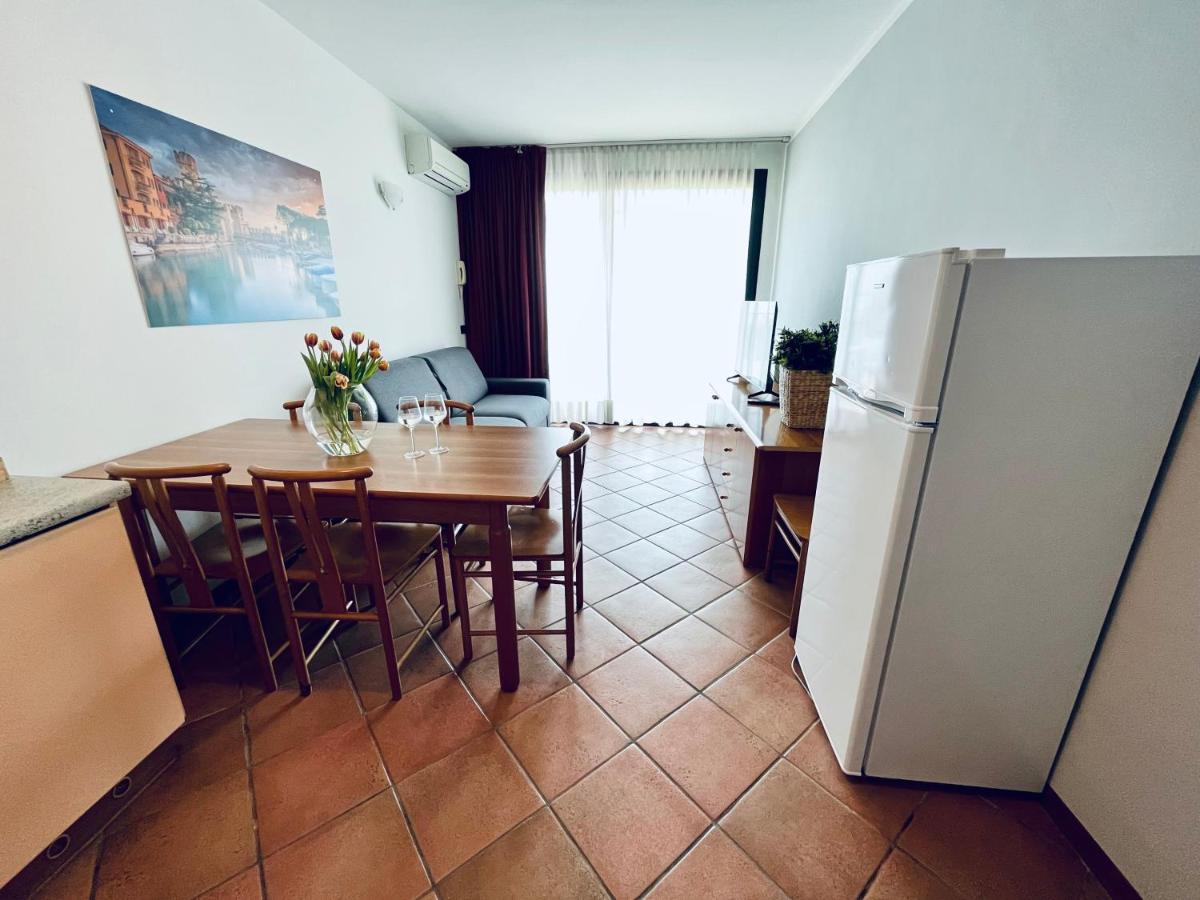 Residence Virgilio ซีร์มิโอเน ภายนอก รูปภาพ