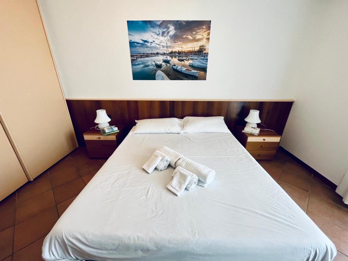 Residence Virgilio ซีร์มิโอเน ภายนอก รูปภาพ